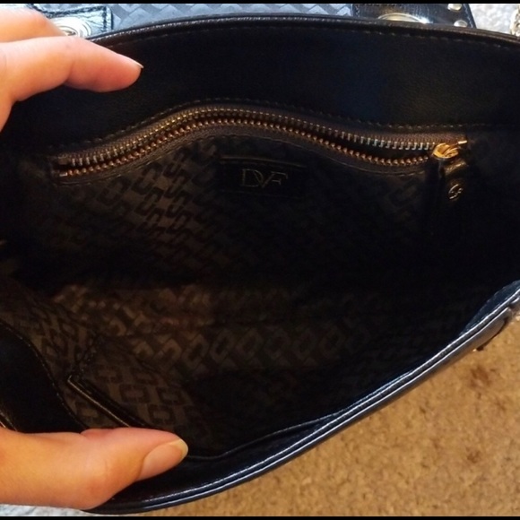 Dian Von Furstenberg Black Moto Leather Crossbody Purse Bag Nice Hardware Rivets - Picture 9 of 12